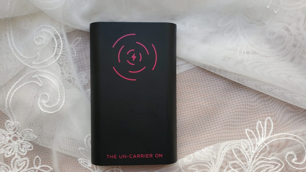 The T-Mobile Samsara Un-carrier On battery pack's wireless charging side.